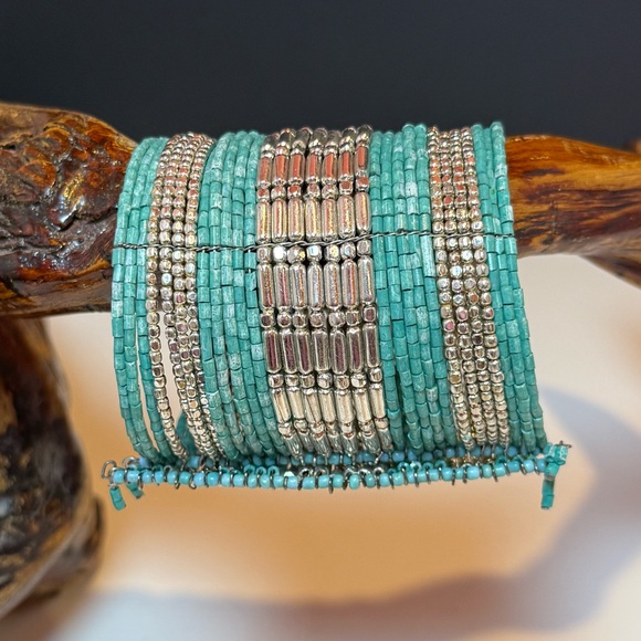 Jewelry - Turquoise and Silver Seed Bead Memory Wire Coil Bracelet